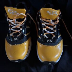 BOOMBAH Yellow and Black Baseball Turf Tennis Shoes 8.5 USED